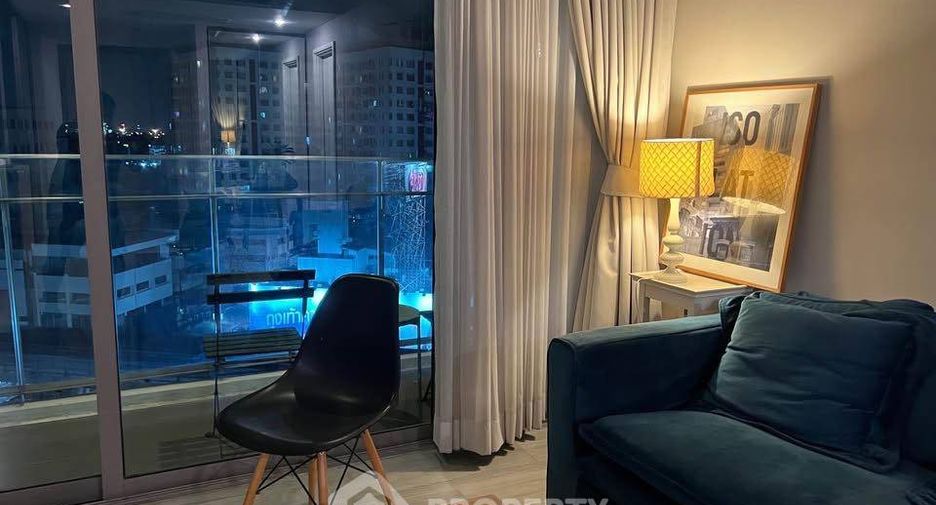 À vendre 2 chambres condo à Khlong Toei, Bangkok