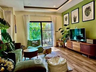 Haus zum Kauf mit 4 Zimmer in Si Racha, Chonburi