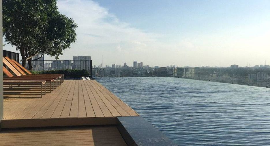 For sale 1 bed condo in Phaya Thai, Bangkok