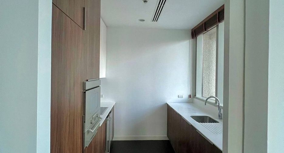 For sale 2 bedrooms condo in Pathum Wan, Bangkok