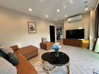 Casa en venta de 4 habitaciones en Lat Krabang, Bangkok