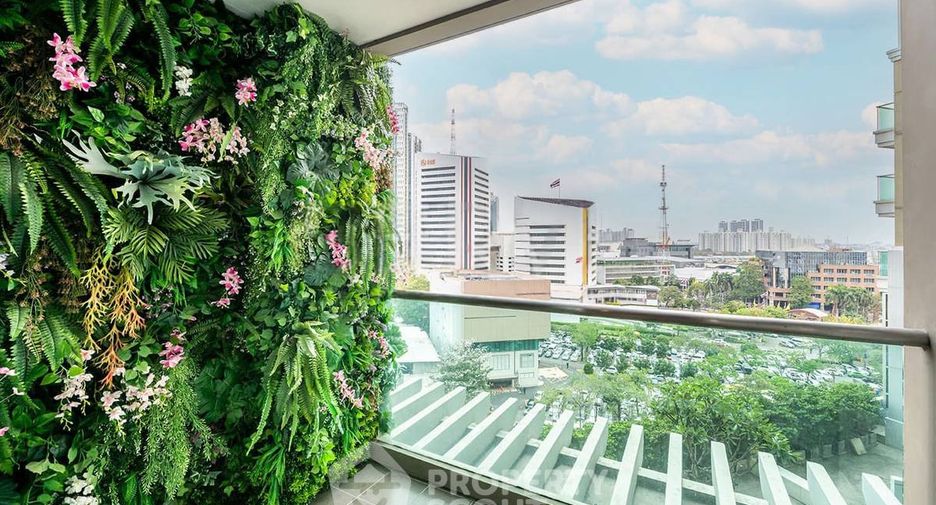 Condo en venta de 2 habitaciones en Huai Khwang, Bangkok