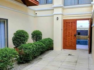 Villa zur Miete und zum Kauf mit 4 Zimmer in Bang Saray, Pattaya