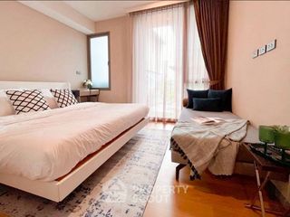 Продажа 2 спальни кондо в Щаттхана, Бангкок