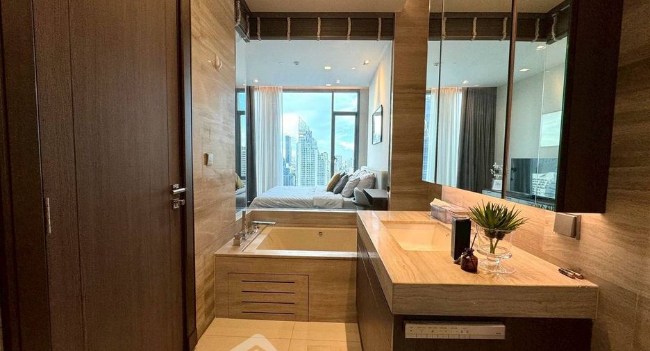 For sale 2 bedrooms condo in Khlong Toei, Bangkok