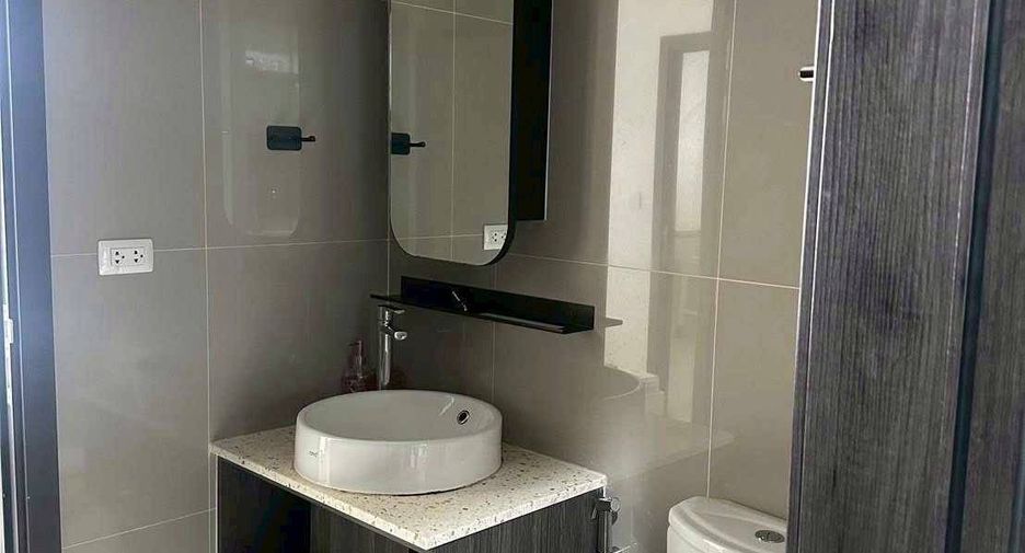À vendre 1 chambre condo à Huai Khwang, Bangkok
