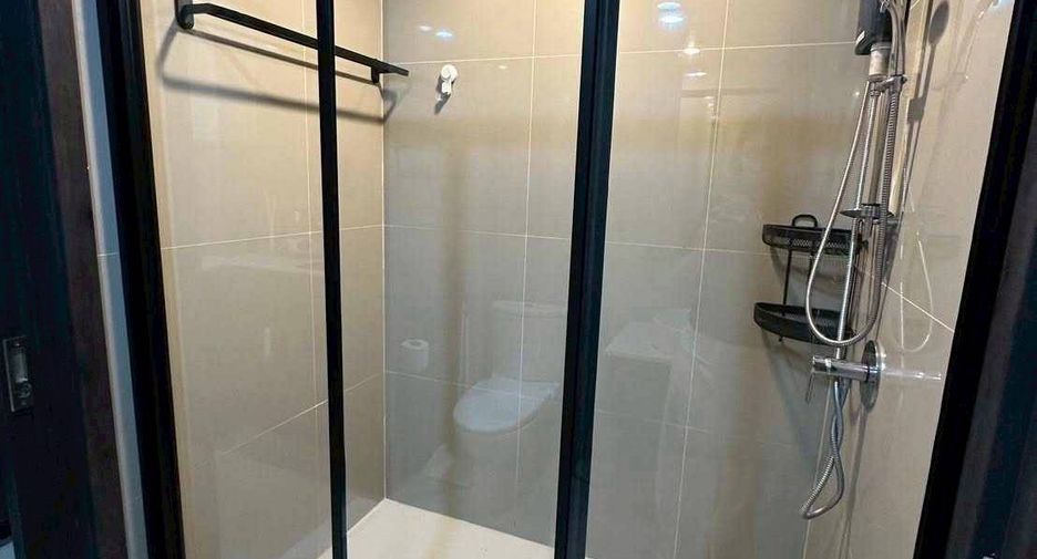 À vendre 1 chambre condo à Huai Khwang, Bangkok