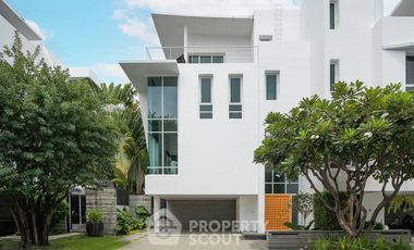 For sale 5 bedrooms house in Yan Nawa, Bangkok