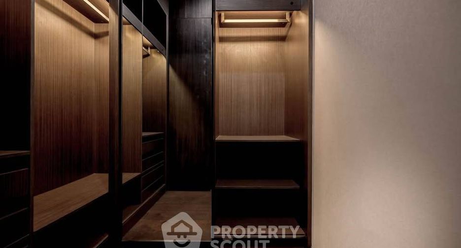 À vendre 2 chambres condo à Khlong Toei, Bangkok