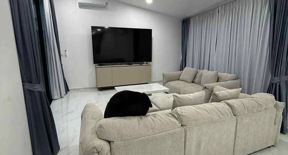 For rent そして for sale 4 ベッドルーム house in Jomtien, Pattaya
