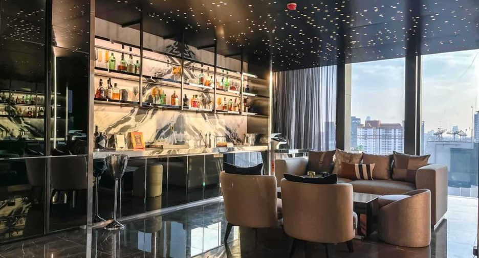 For sale 1 bed condo in Ratchathewi, Bangkok