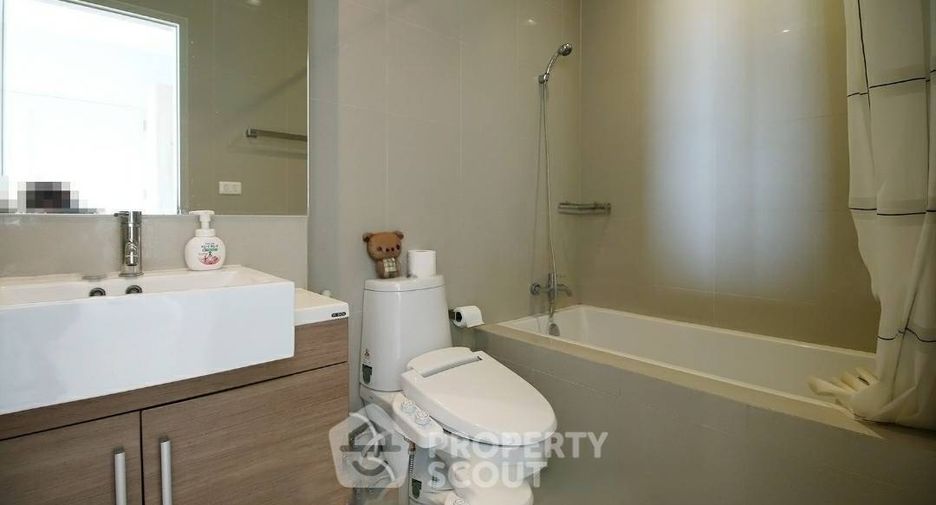 For rent and for sale 1 bed condo in Khlong Toei, Bangkok