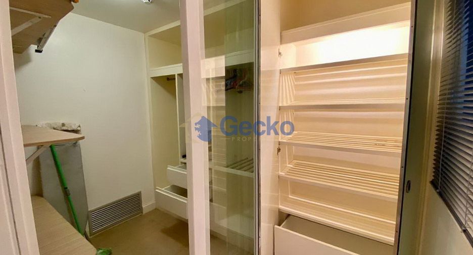 For rent 2 bedrooms condo in Bang Lamung, Chonburi