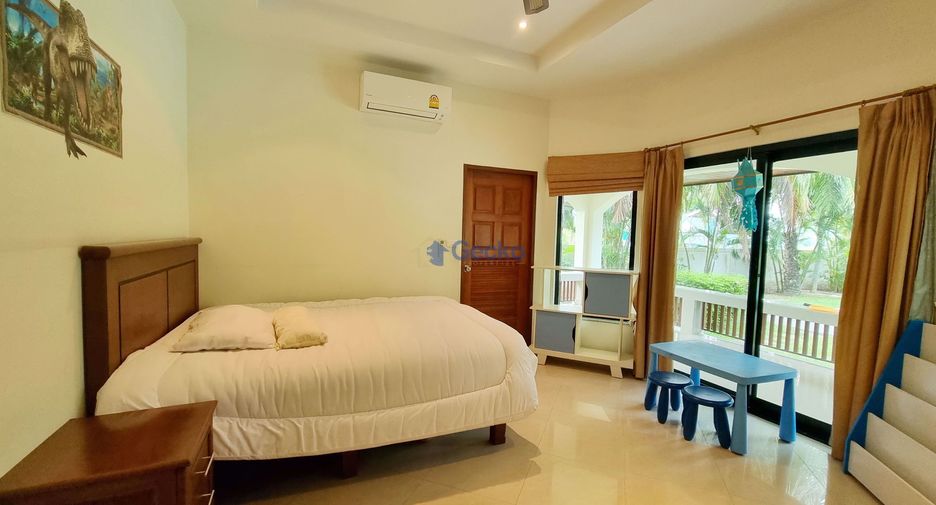 À louer 3 chambres maison à Bang Lamung, Chonburi