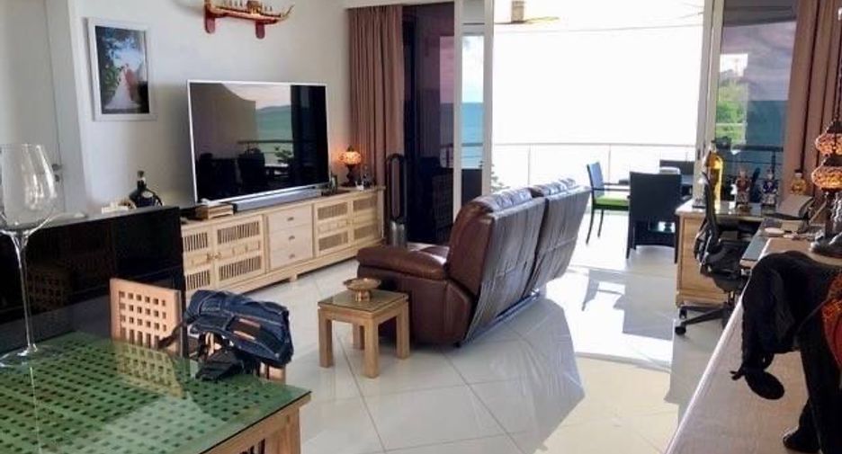 For sale 3 bedrooms condo in Na Jomtien, Pattaya