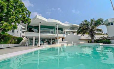 For sale 3 bedrooms condo in Na Jomtien, Pattaya
