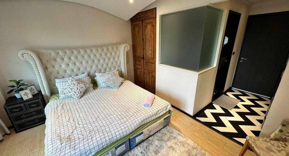 For rent 20 bedrooms condo in Jomtien, Pattaya