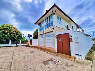 À louer 3 chambres maison à Bang Lamung, Chonburi