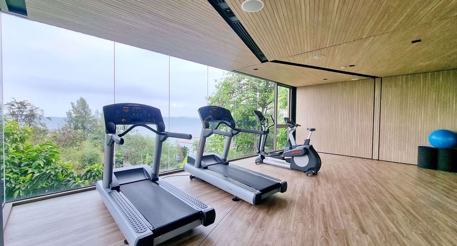 For rent 3 bedrooms condo in Bang Lamung, Chonburi