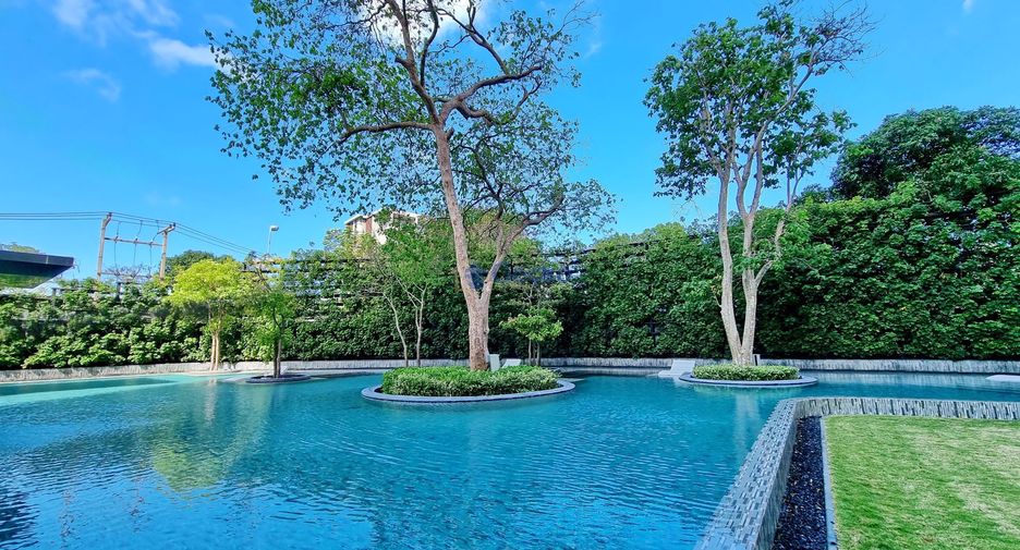 For rent 3 bedrooms condo in Bang Lamung, Chonburi