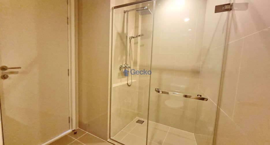 For rent 3 bedrooms condo in Bang Lamung, Chonburi