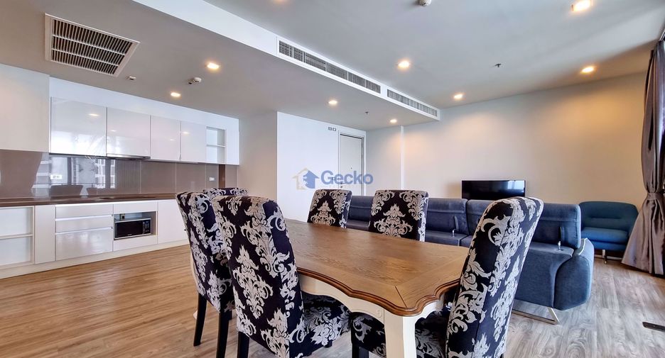 For rent 3 bedrooms condo in Bang Lamung, Chonburi