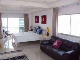 For rent 2 bedrooms condo in Bang Lamung, Chonburi