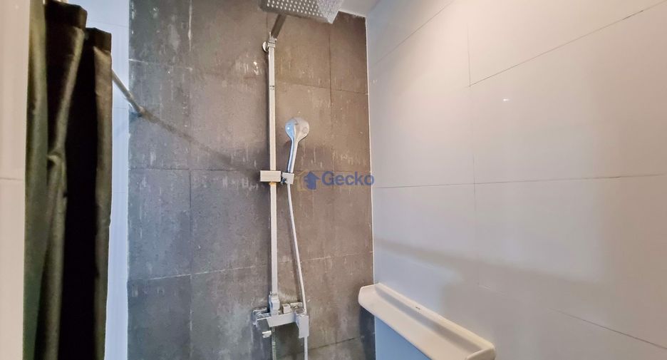 For rent 2 bedrooms condo in Bang Lamung, Chonburi