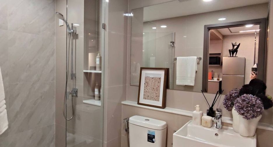 For sale 1 bed condo in Huai Khwang, Bangkok
