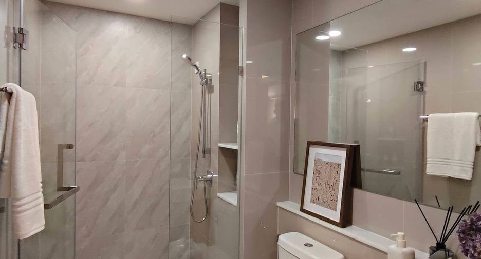 For sale 1 bed condo in Huai Khwang, Bangkok