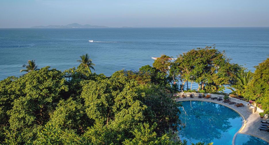 For rent 3 bedrooms condo in Bang Lamung, Chonburi
