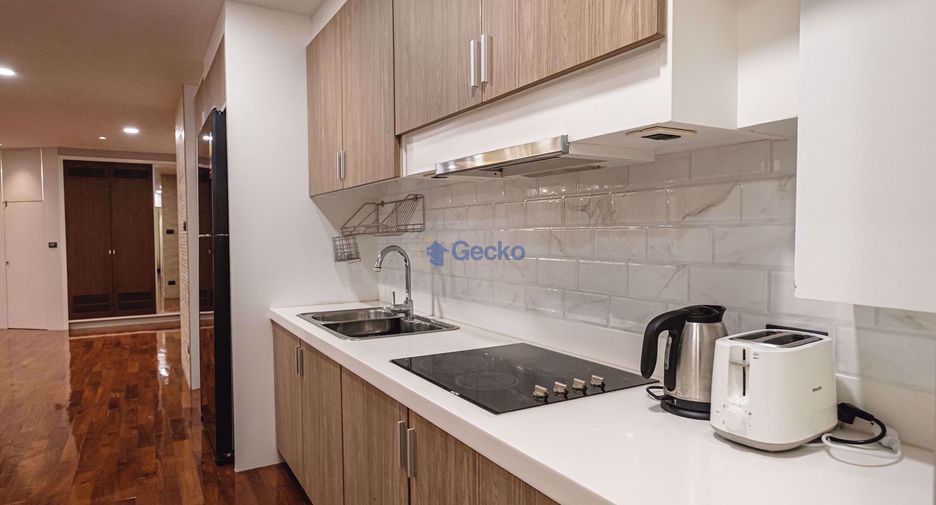 For rent 3 bedrooms condo in Bang Lamung, Chonburi