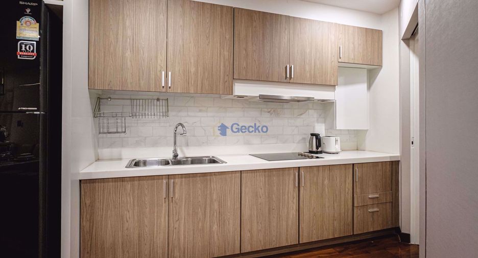 For rent 3 bedrooms condo in Bang Lamung, Chonburi