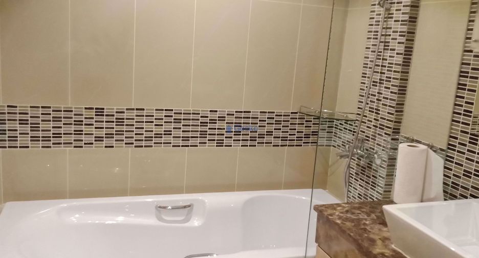 For rent 2 bedrooms condo in Bang Lamung, Chonburi