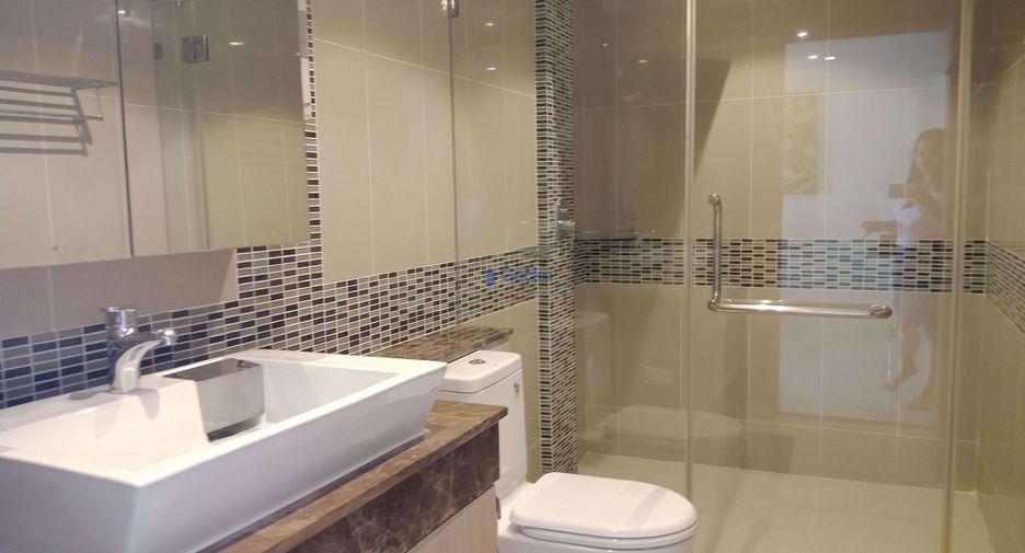 For rent 2 bedrooms condo in Bang Lamung, Chonburi
