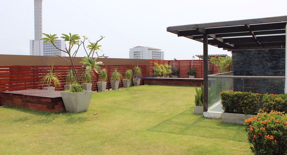 For rent 2 bedrooms condo in Bang Lamung, Chonburi