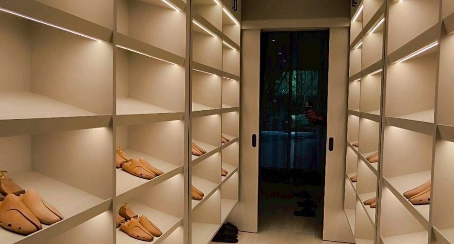À vendre 6 chambres maison à Pak Kret, Nonthaburi