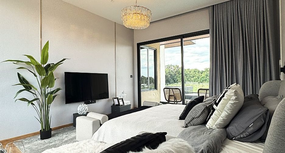 Casa en venta de 4 habitaciones en Bang Lamung, Chonburi