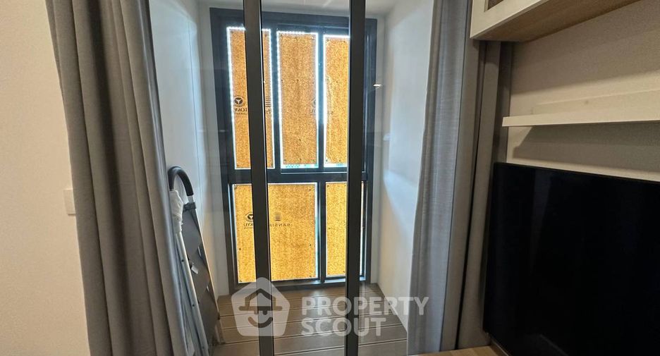 For rent 2 bedrooms condo in Watthana, Bangkok
