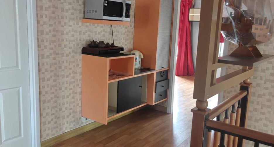 Аренда 4 спальни дом в Пращет, Бангкок