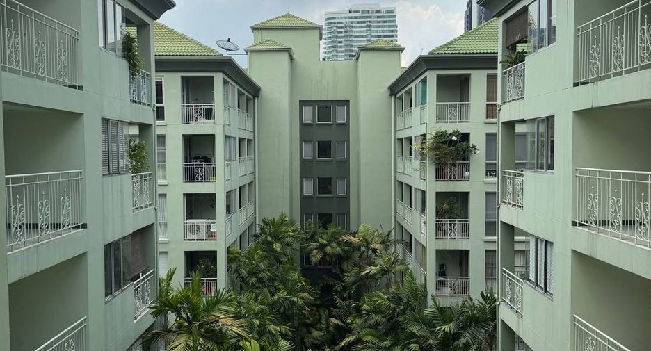 For rent 1 bed condo in Watthana, Bangkok