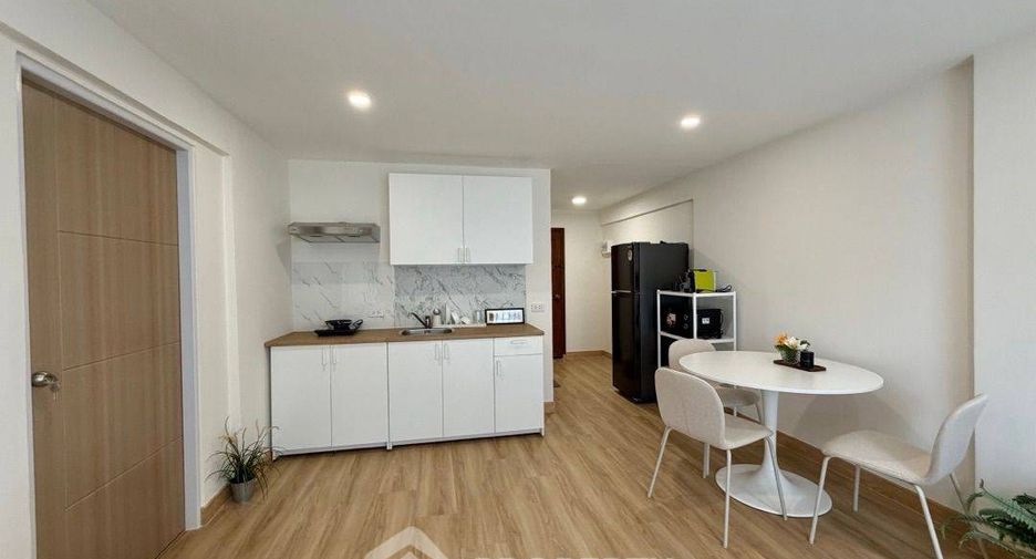 For rent 1 bed condo in Watthana, Bangkok