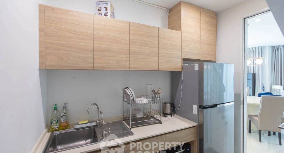 Casa en alquiler de 4 habitaciones en Lat Phrao, Bangkok