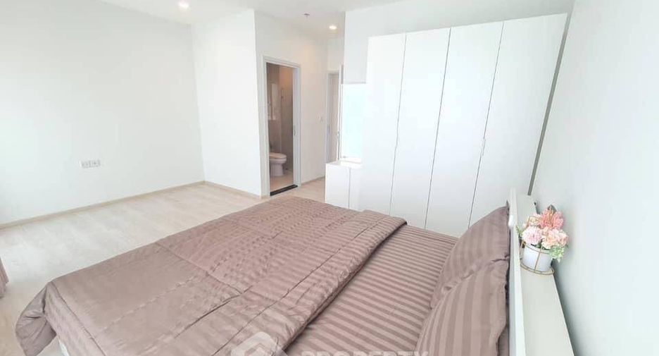 Condo en alquiler de 2 habitaciones en Huai Khwang, Bangkok