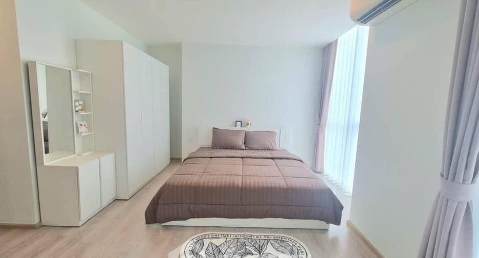 Condo en alquiler de 2 habitaciones en Huai Khwang, Bangkok