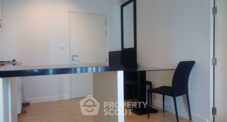 For rent 1 bed condo in Sathon, Bangkok