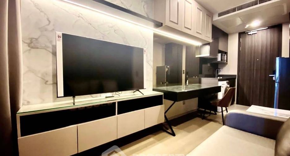 For rent 1 bed condo in Khlong Toei, Bangkok