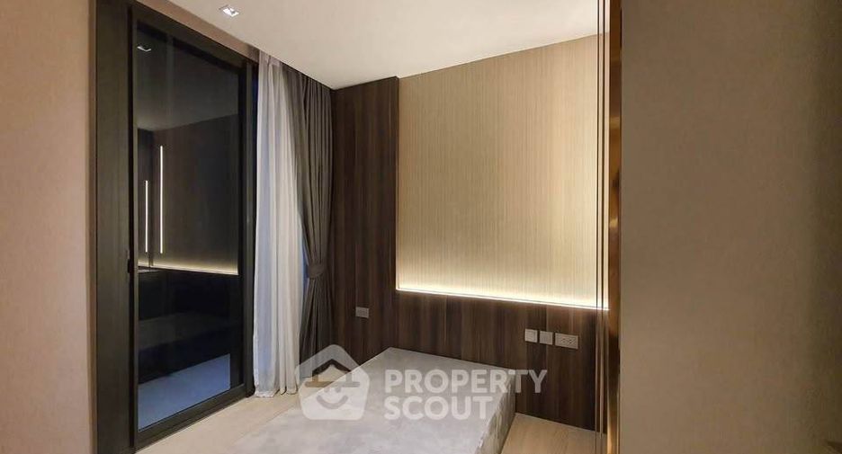 For rent 2 bedrooms condo in Bang Rak, Bangkok