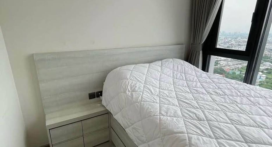 À louer 1 chambre condo à Phra Khanong, Bangkok
