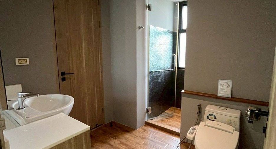Apartment zur Miete mit 2 Zimmer in Watthana, Bangkok